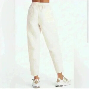 NWT-Fabletics Quilted Jogger Pant Size M/8